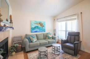 Enchanting Coastal Condo with Updated Pool Gym - Minutes to beach and Seawall